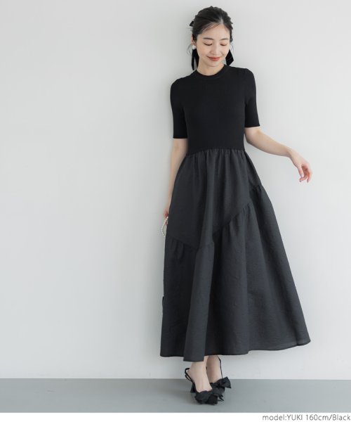 上品エンボスニットドッキングワンピース（フレア/クルーネック/ロング 
