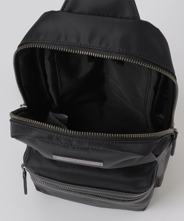 一部店舗限定】パーシャルPVCクレストブリッジチェックボディバッグ