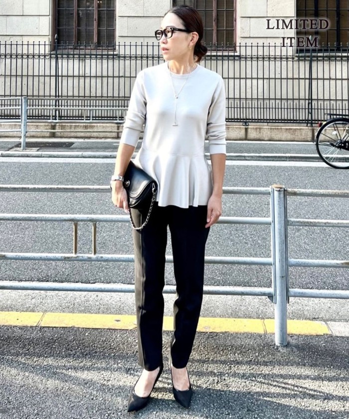 WEB限定・洗える】シンセティックヤーンスムース ペプラムニット