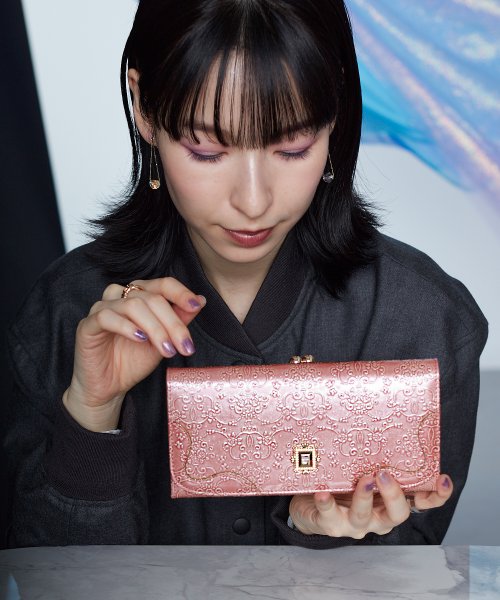 ルーミー 口金フラップ長財布(507038917)｜阪急百貨店公式通販サイト 
