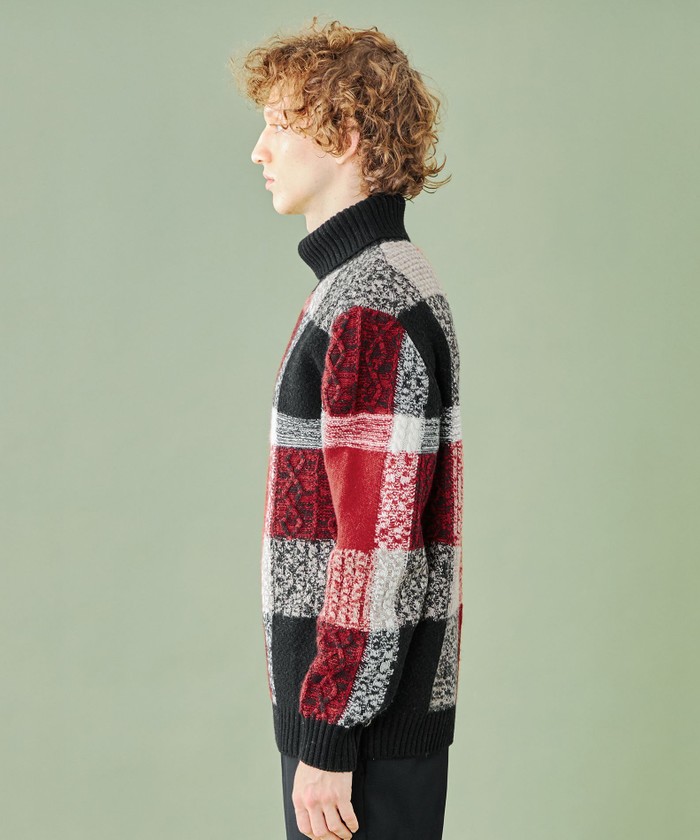 WEB限定】クレストブリッジチェックタートルネックニット(506873938