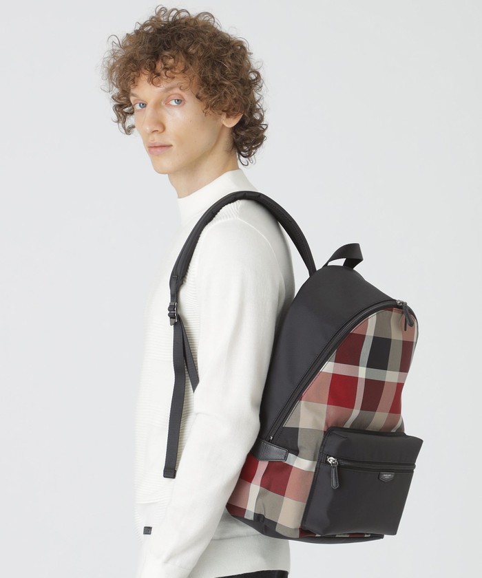 一部店舗限定】ナイロンオックスクレストブリッジチェックバックパック
