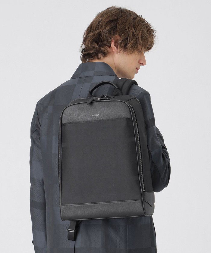 シャドークレストブリッジチェックスクウェアバックパック