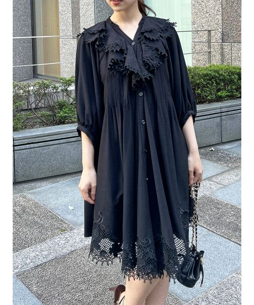 美品☆SNIDEL エンブロイダリーラッフルミニワンピース スナイデル SNIDEL エンブロイダリーラッフルミニワンピース