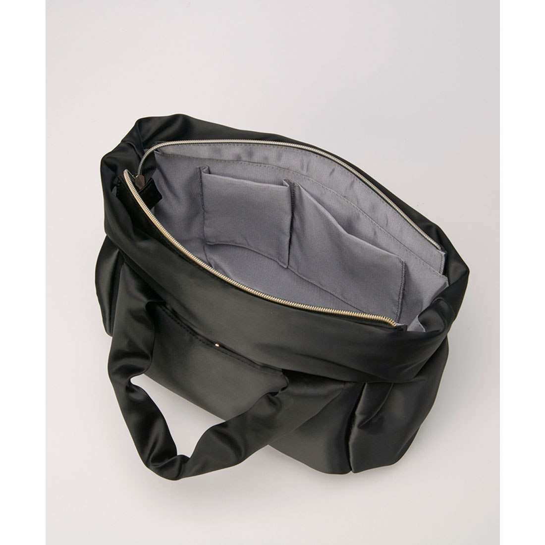 半額以下！タグ付新品未使用【LANVIN】ランバン スポール タックスカート黒L ランバン スポール LANVIN SPORT コーデュラナイロン保冷カート