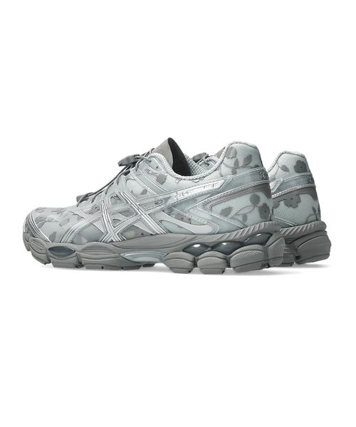 ASICS GEL-CUMULUS 16 セシリーバンセン 23.5 asics GEL-CUMULUS 16 SIGNATURE SERIES CECILIE BAHNSEN BLACK