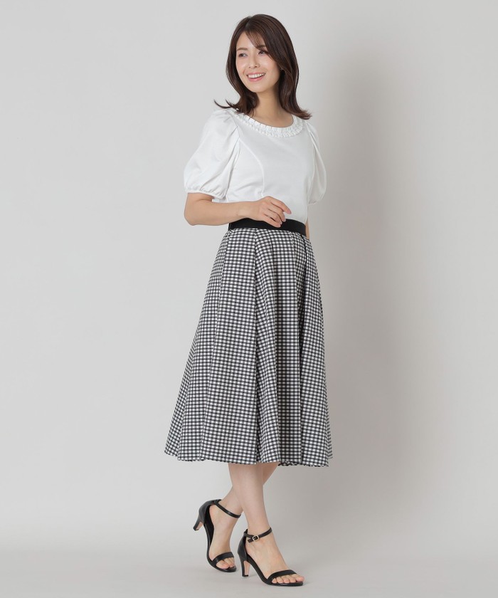 tシャツ タックリボン＆ビジューネック カットソー レディース L】タックリボン＆ビジューネック カットソー(トップス)｜TO BE