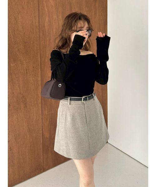 今期商品・売り切れFRAY ID デコルテタックフロッキーチュールトップス デコルテタックフロッキーチュールトップス（Tシャツ/カットソー