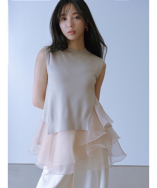 ラッフルフリルレイヤーニット FRAY I.D（フレイアイディー）の「ラッフルフリルレイヤーニット