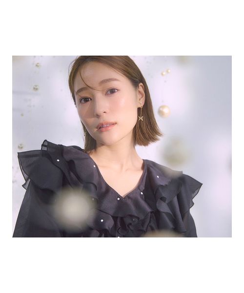 HANAE MORI×CELFORDコラボ】 パール付きフリルブラウス