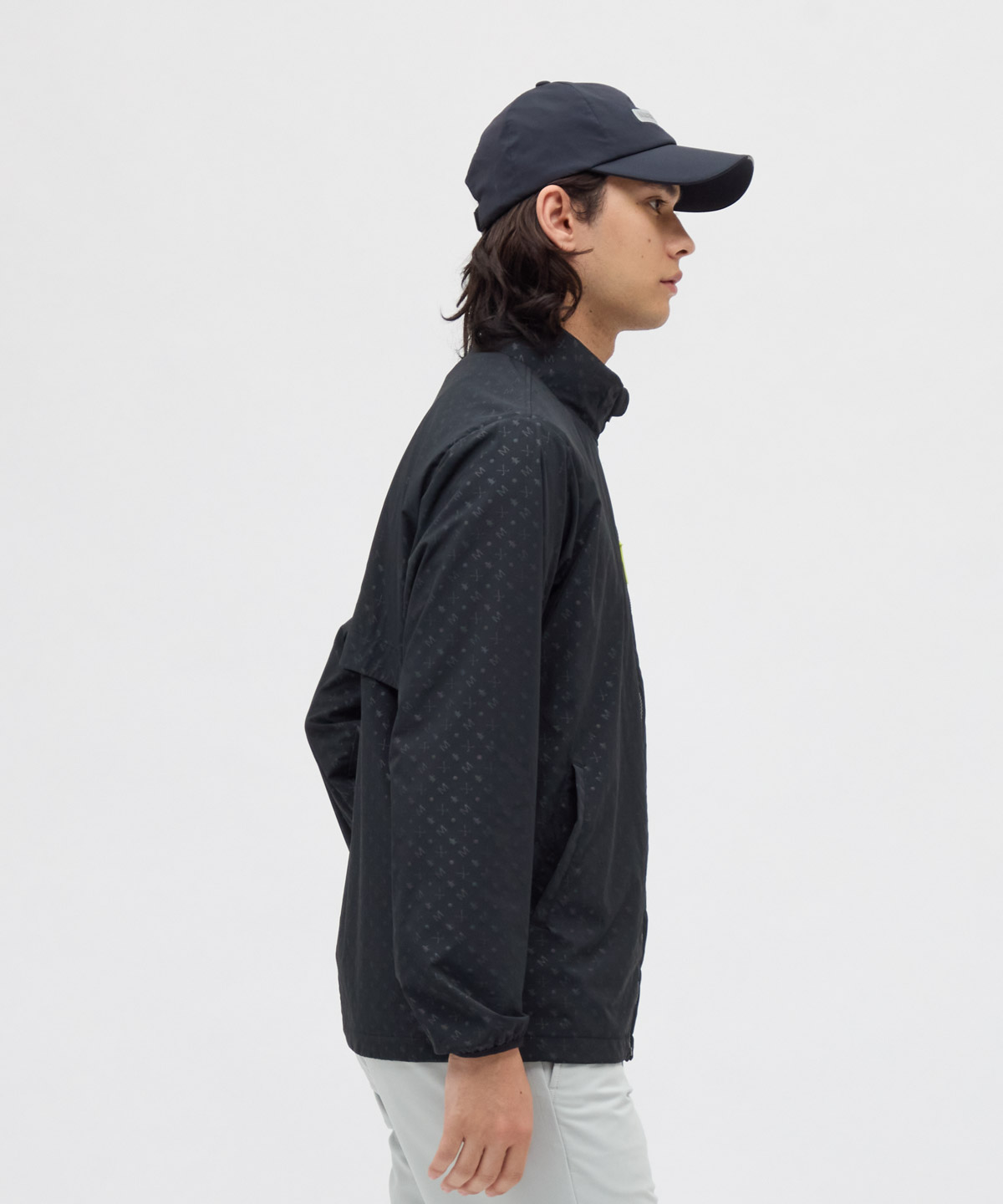 マンシングウェア Munsingwear はっ水ストレッチエンボス柄
