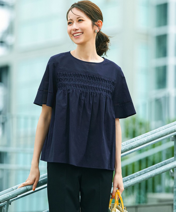 WEB&一部店舗限定】コットンローン ピンタック フレア ブラウス