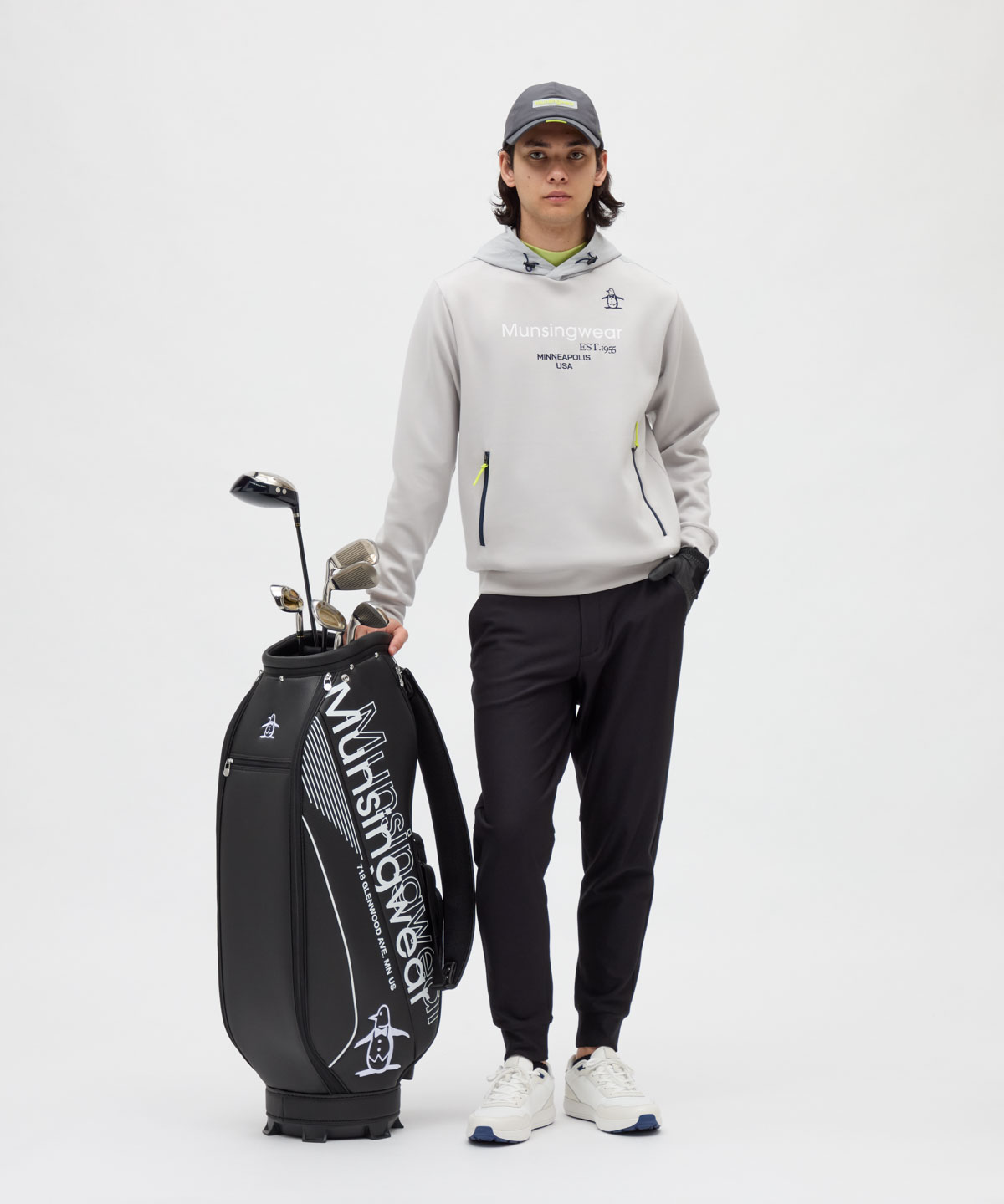 マンシングウェア　キャディーバッグ Munsingwear スポーティデザインキャディバッグ(3.7kg/9.5型/6分割/47