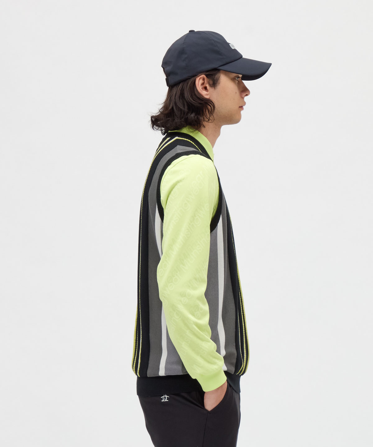 マンシングウェア MUNSINGWEAR マルチストライプニットベスト