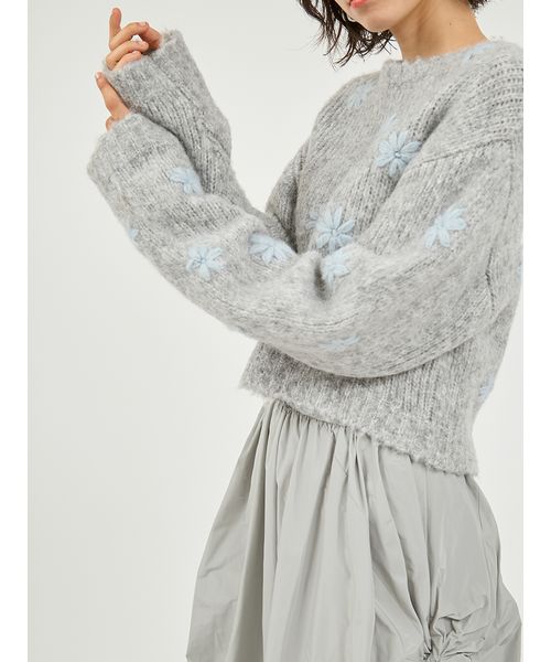 フラワーエンブロイダリーニットトップス(508591327)｜阪急百貨店公式