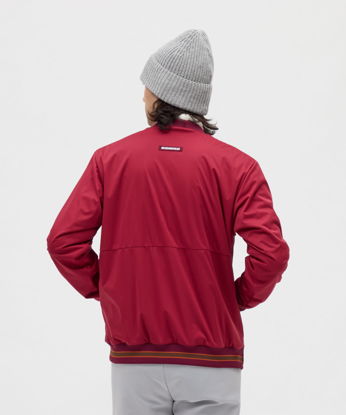 マンシングウェア Munsingwear 防風ストレッチリバーシブルVネックブル