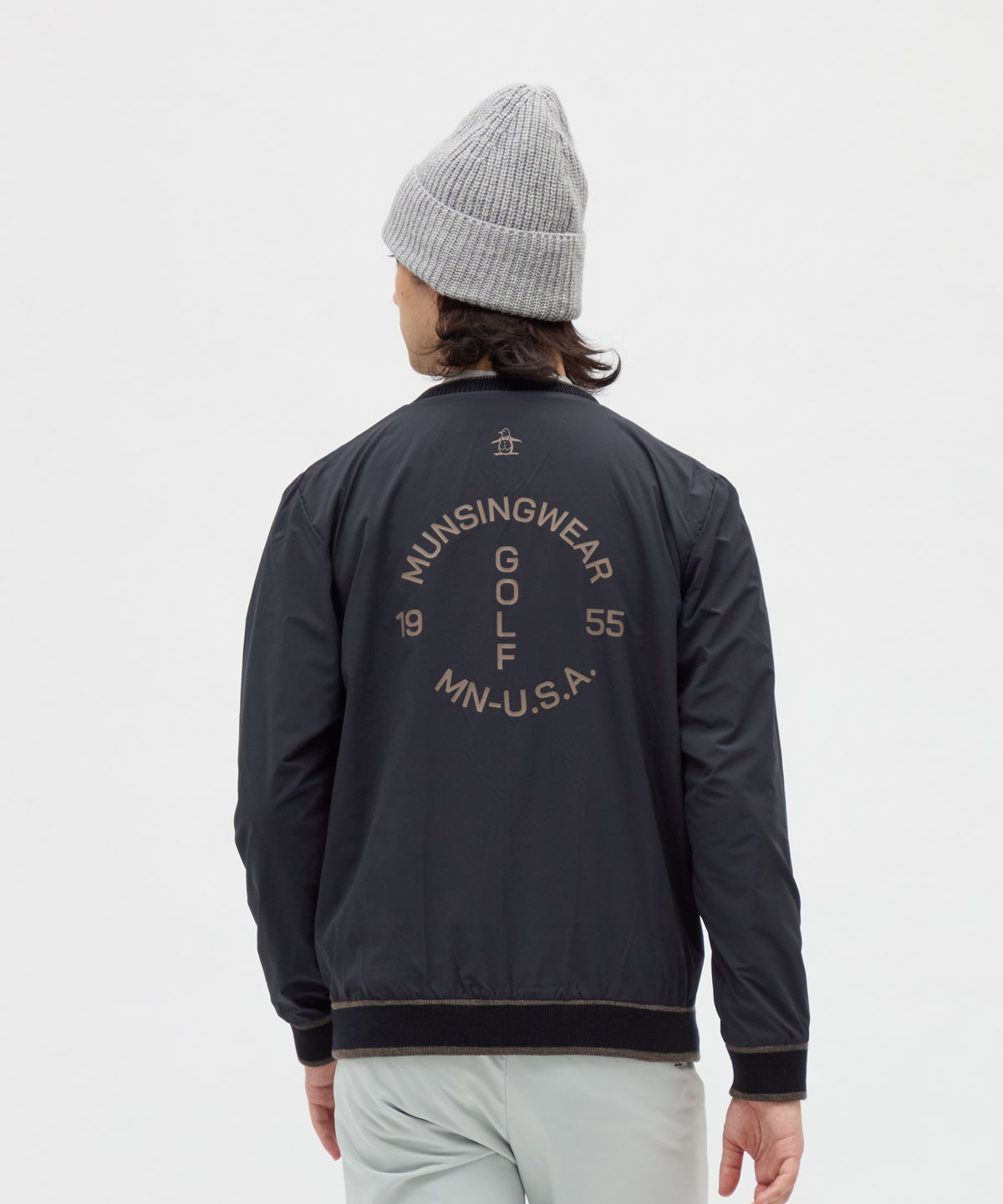 美品Munsingwear 防風セーター　リバーシブル　サイズM Munsingwear 防風リバーシブルハイブリッドニットブルゾン 25FW