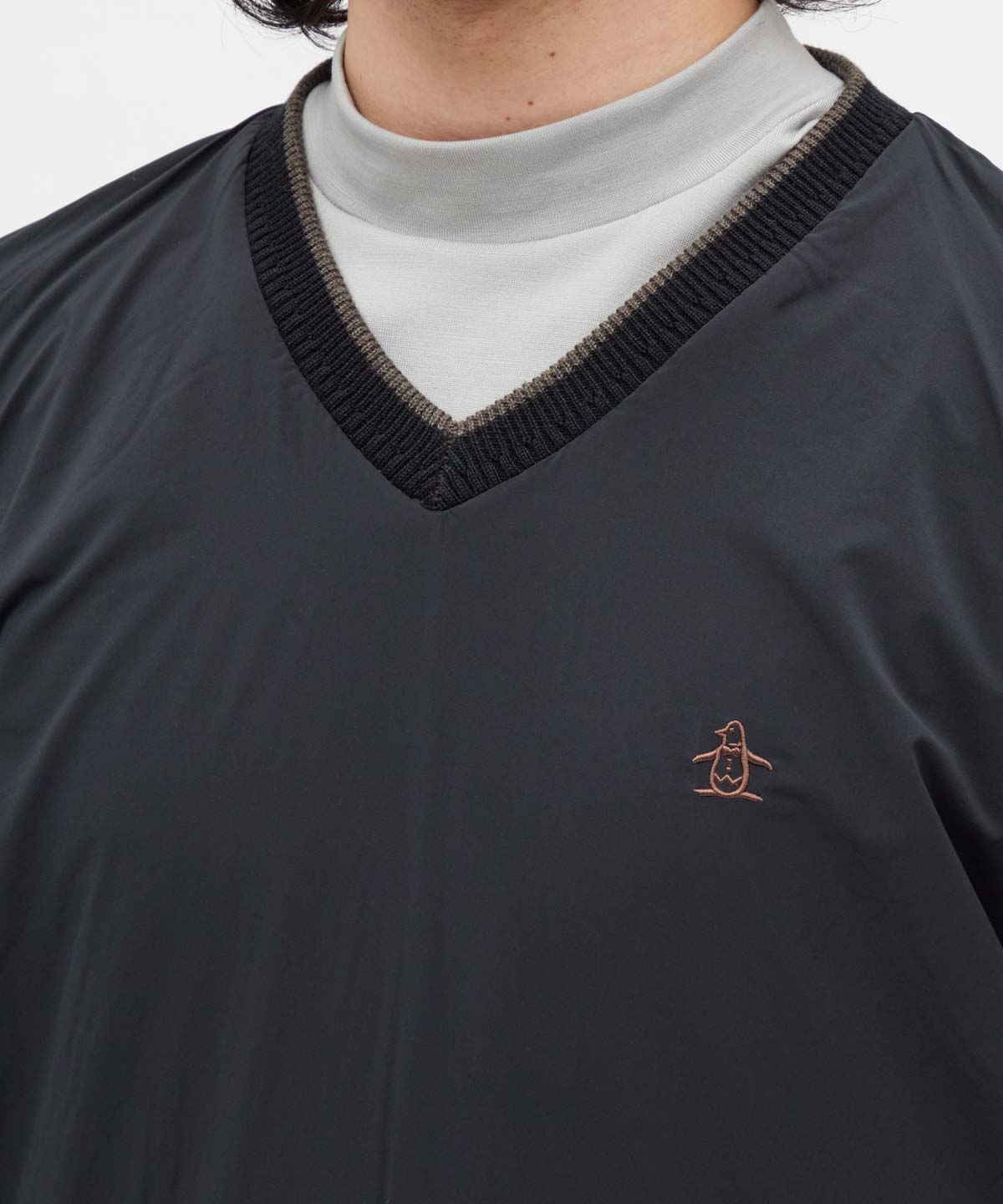 マンシングウェア Munsingwear 防風ストレッチリバーシブルVネックセー