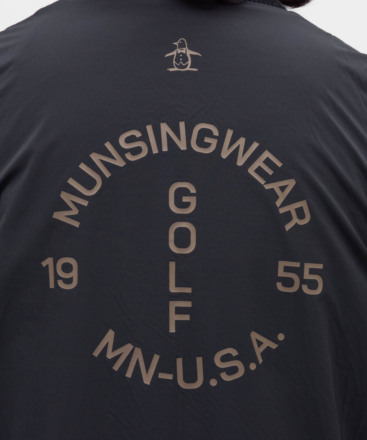 マンシングウェア Munsingwear 防風ストレッチリバーシブルVネックセー