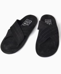 SHIPS MEN(シップス　メン)/ISLAND SLIPPER: SHIPS(シップス) 別注 クロスストラップ サンダル/ブラック