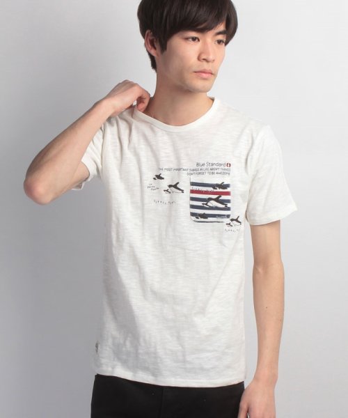 JEANS MATE(ジーンズメイト)/【BLUE　STANDARD】ペンギンプリントボケットTシャツ/F