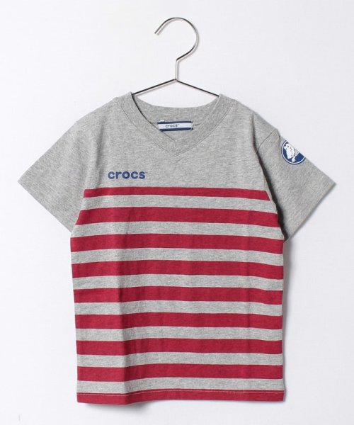 crocs(KIDS WEAR)(クロックス（キッズウェア）)/ボーダープリントVネックTシャツ/グレー2