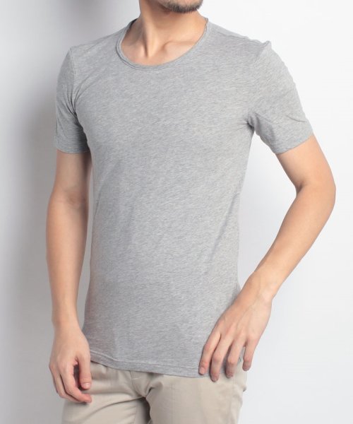 BENETTON (mens)(ベネトン（メンズ）)/スラブラウンドネック半袖Tシャツ・カットソーUB/グレー