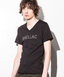 SHELLAC HOMME(SHELLAC　HOMME)/SHELLAC HOMME（シェラック オム） ロゴプリント カットオフVネックTシャツ/ブラック
