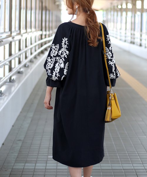 セール 袖刺繍コットンロングワンピース ブージュルード Bou Jeloud Magaseek