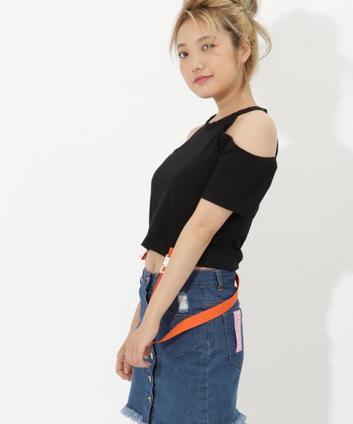 セール オフショルダーストラップ付きtシャツ サマンサベガ Samanthavega Magaseek