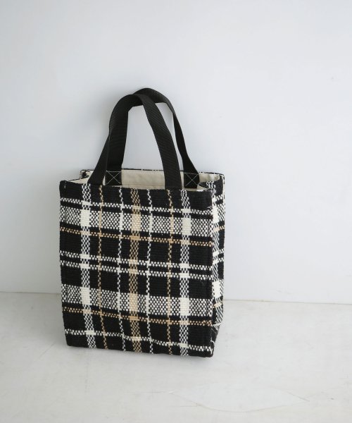 nano・universe(ナノ・ユニバース)/Lilas Campbell/LP check pattern box totebag/ブラック