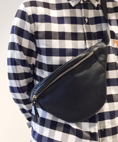 GLOSTER(GLOSTER)/Leather fanny pack bag/ブラック