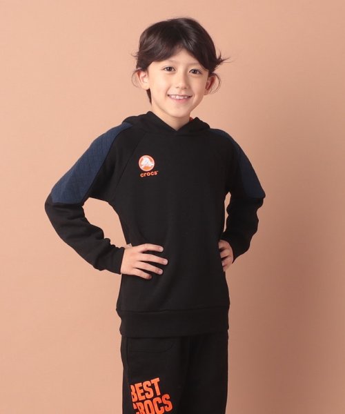 crocs(KIDS WEAR)(クロックス（キッズウェア）)/CROCSキルティング切り替えトレーナー/ブラック