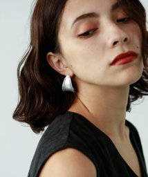 marjour(マージュール)/WIDE HOOP PIERCE/シルバー