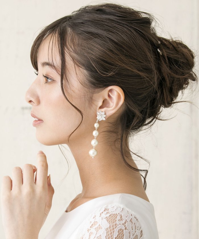 結婚式 お呼ばれ ウエディング 4連パールイヤリング フォルムフォルマ Form Forma Magaseek