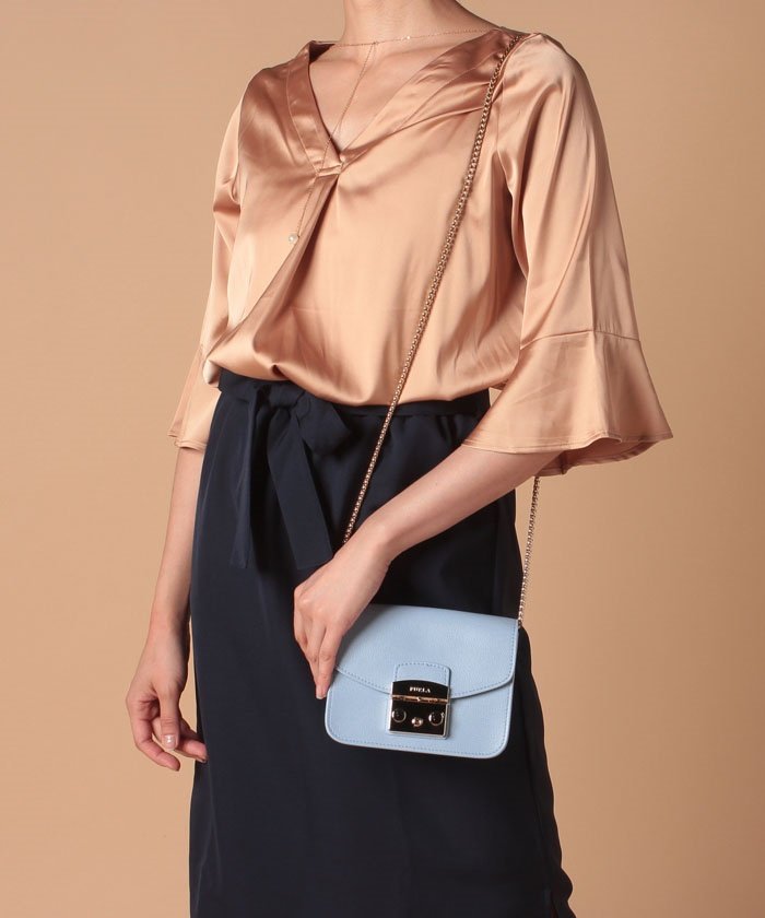 セール Furla ショルダーバッグ Metropolis Mini Fiordaliso フルラ Furla Magaseek セール Furla ショルダーバッグ Metropolis Mini Fiordaliso フルラ Furla Magaseek