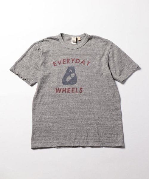 NOLLEY’S goodman(ノーリーズグッドマン)/【BARNS/バーンズ】別注プリントTEE EVERYDAY WHEELS/ミディアムグレー