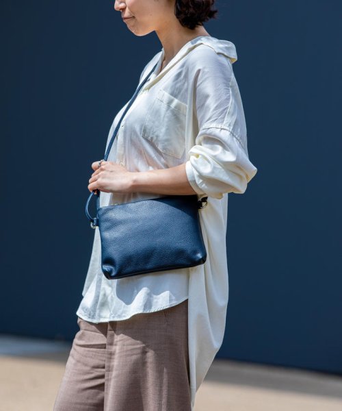 Ships カウレザー サコッシュ ショルダーバッグ シップス メン Ships Men Magaseek