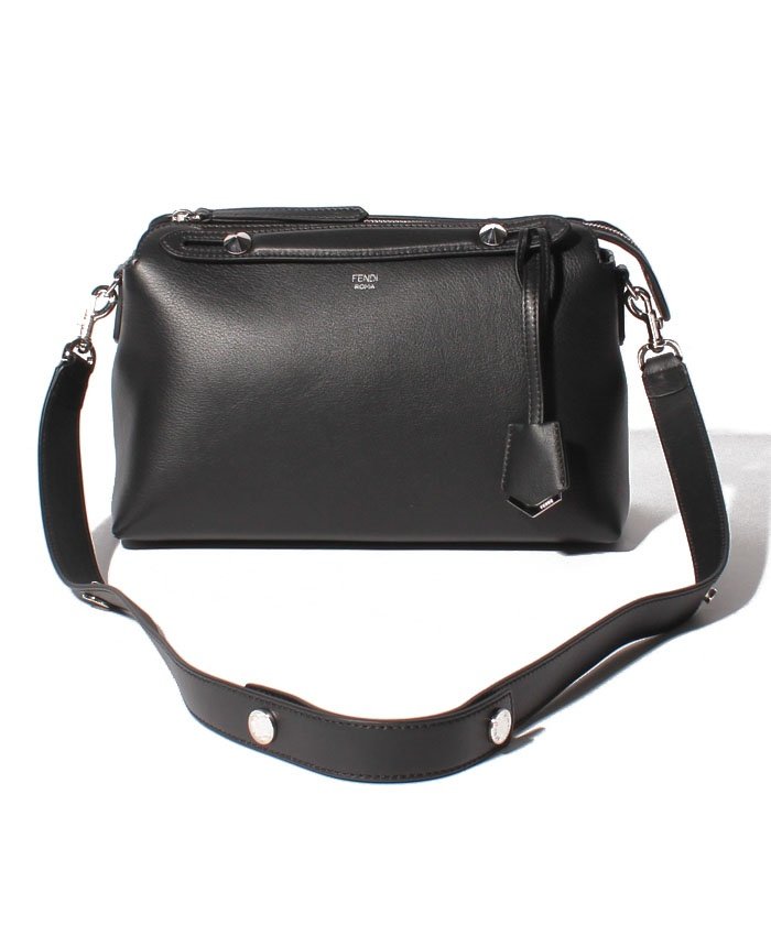セール Fendi フェンディ ショルダーバッグ By The Way バイ ザ