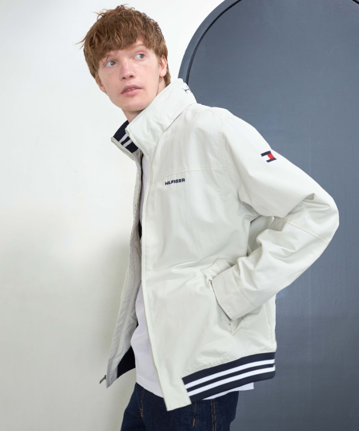 人気アイテムの-TOMMY HILFIGER - トミー ナイロンジャケット t