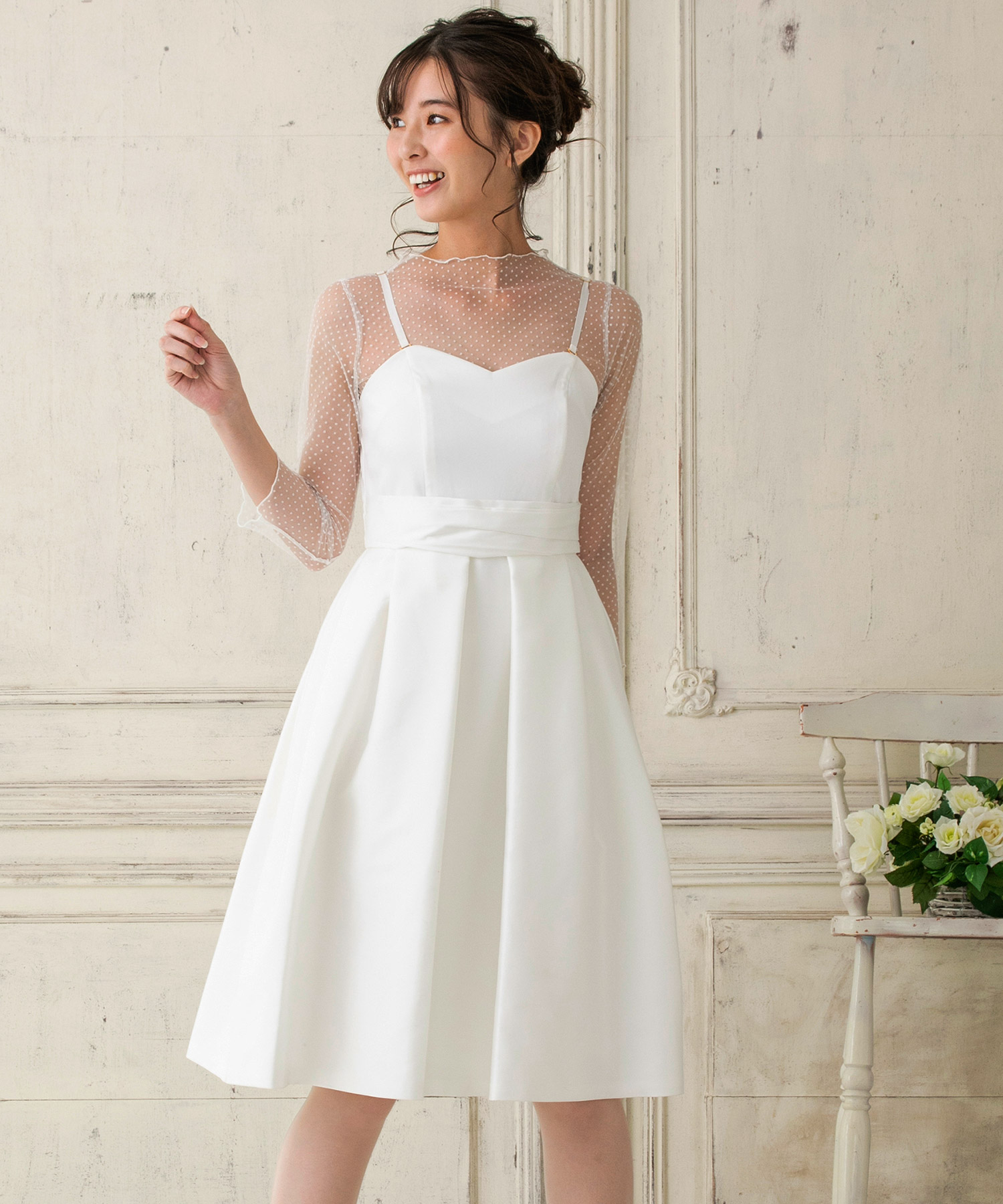 【結婚式・ウエディングドレス】ドットチュールインナー付き フレアショートウェディングドレス