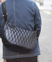 Schott(ショット)/PADDDED BANANA BAG/パデッド バナナ バッグ/BLK