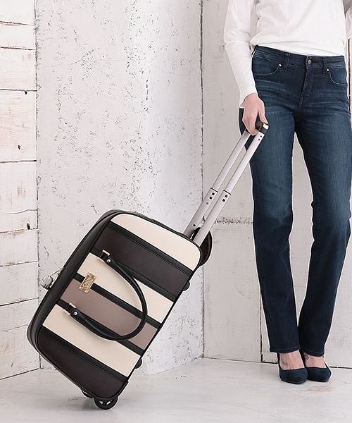 キャリーバッグ レディース 大容量 Clelia マルチカラー ボストンバッグ 旅行 出張 トラベル 2way ボストンキャリー クレリア Clelia Magaseek