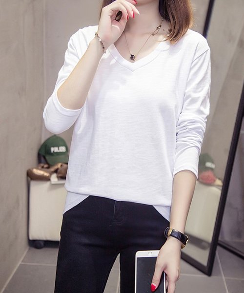 Vネックカットソー 韓国 ファッション レディース かわいい シンプル オシャレ A W Ra 60 アフェリーチェ Afelice Magaseek