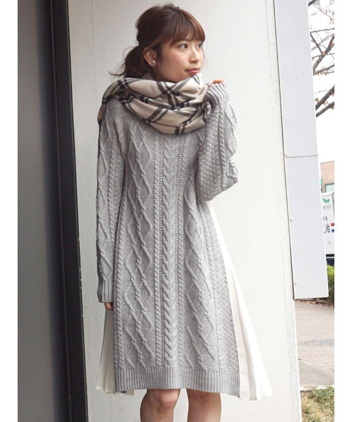 セール 異素材切替ケーブルニットワンピース 501524598
