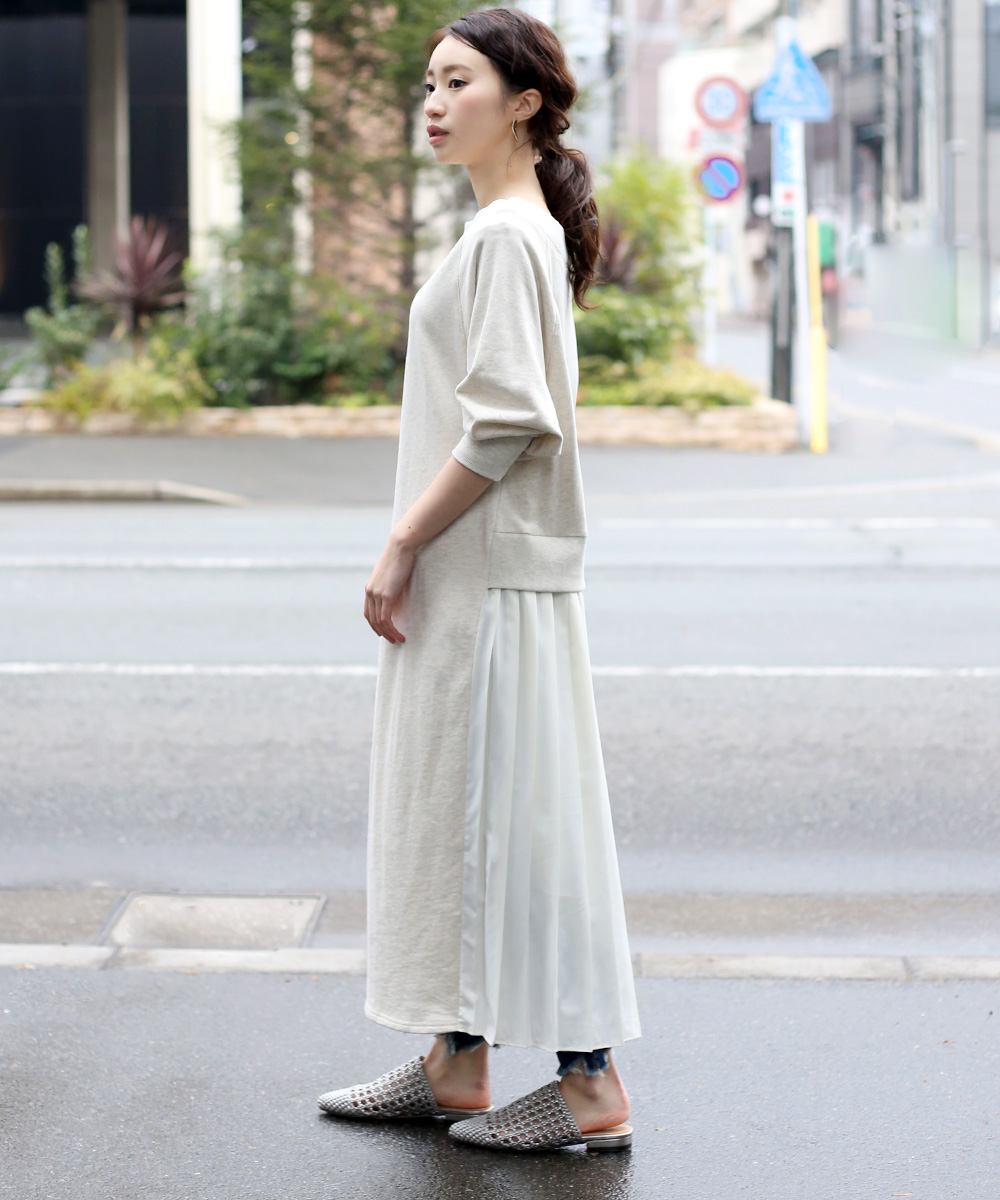 コーデがスポーティにまとまる 裏毛後ろプリーツワンピース ブージュルード Bou Jeloud Magaseek コーデがスポーティにまとまる 裏毛後ろプリーツワンピース ブージュルード Bou Jeloud Magaseek