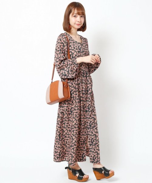 セール 花柄前開きワンピース レイカズン Ray Cassin Magaseek