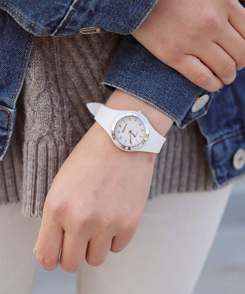 Rebirth 小振りでシンプルな シリコンウォッチ レディース腕時計 ニノン Ninon Magaseek Rebirth 小振りでシンプルな シリコンウォッチ レディース腕時計 ニノン Ninon Magaseek