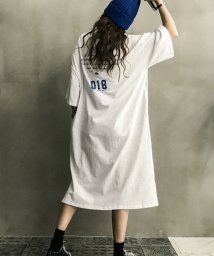 NANING9(ナンニング)/NANING9(ナンニング)バックプリントTシャツワンピース－1 Tシャツ ワンピース ロング丈 ルーズ ゆったり 体系カバー/アイボリー