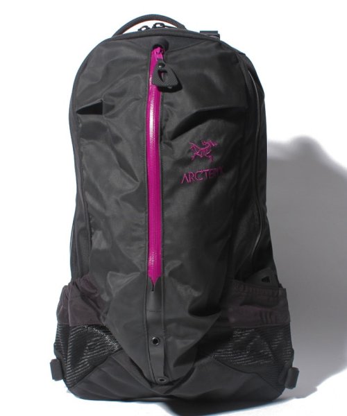 ARC'TERYX(アークテリクス)/ARC'TERYX (アークテリクス)　Arro　22　Backpack　6029/BLACK/VIOLETWINE